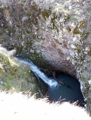 Водопад Ямач 2