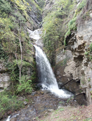Долен водопад Малка Въча